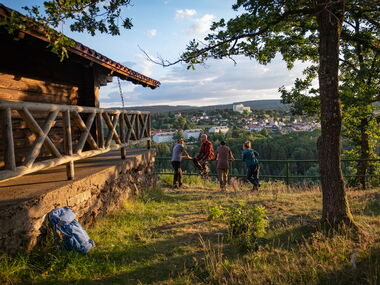 Blick von der Blockhütte am Hainfelsen auf Finsterbergen